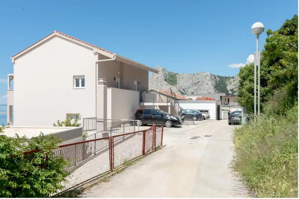Apartments Mimac Omiš Eksteriør bilde